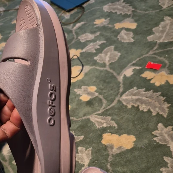 OOFOS Lavender and Gray Slide Sandals - Picture 4 of 10